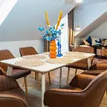 Apartmán Ahrensboeker Residenz 12 *